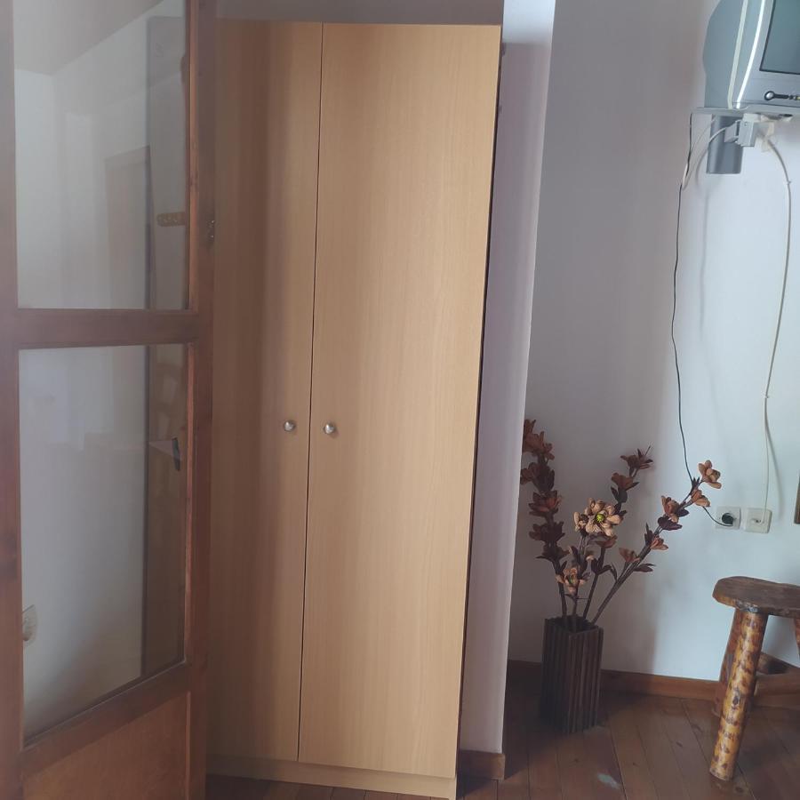 Therisso Rooms Therison Bagian luar foto